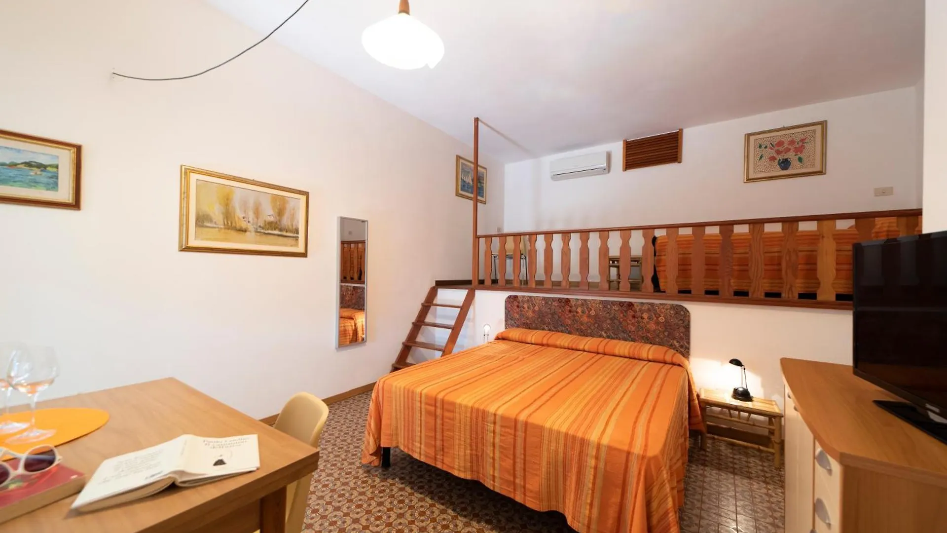 Gavila's Residenza Turistico Alberghiera Porto Azzurro 3*,